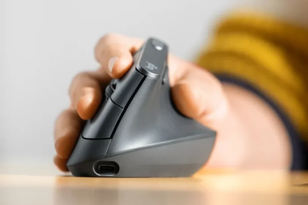 Ergonomic Mouse for Work and Gaming