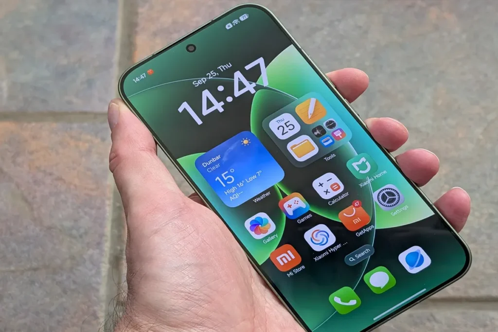 Xiaomi 17 Pro Max smartphone showcasing elegant design, advanced camera setup, and premium display highlighting next-gen innovation.