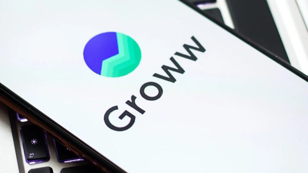 Groww IPO performance showing strong listing gains and high investor participation on market debut.