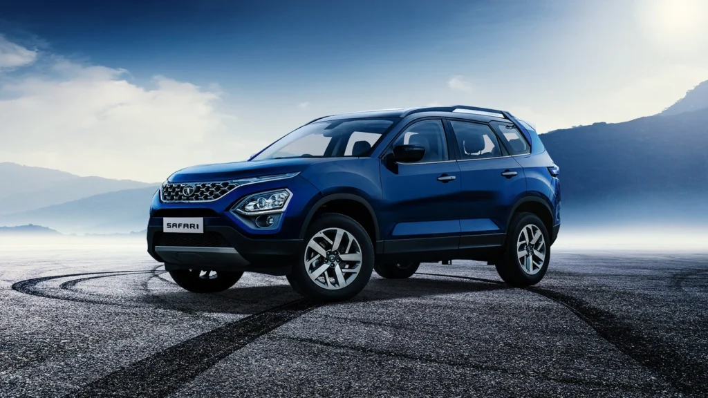 Tata Safari petrol SUV showcased ahead of launch, featuring premium styling and new 1.5-litre turbo-petrol powertrain.