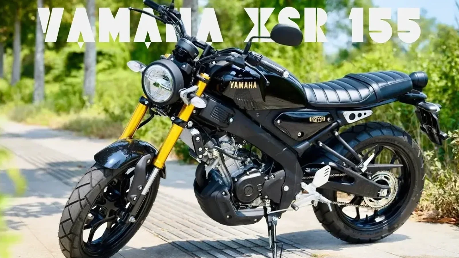 Yamaha XSR155 showcasing retro design and modern features at its India launch in 2025.