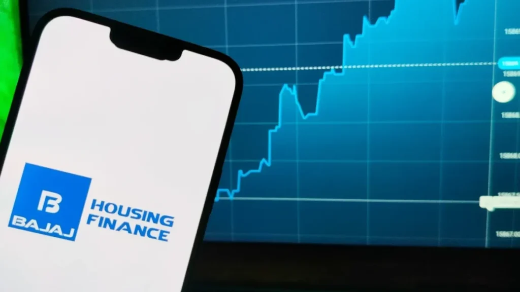 Red downward market graph representing NBFC stocks India facing volatility due to interest rate pressure and sector-wide concerns.