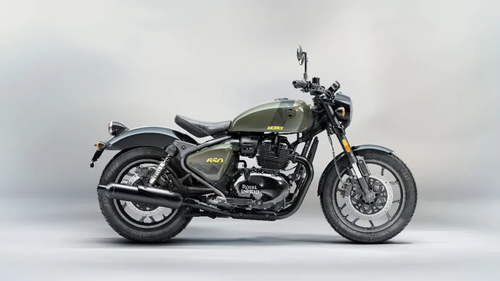 New Royal Enfield Shotgun 450 preview image showing its muscular tank, low-slung stance, and modern 450cc platform aimed at 2025 riders.